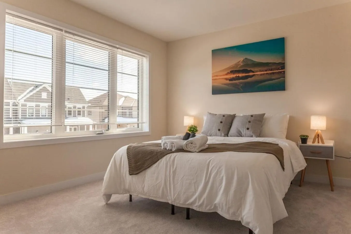 Hamilton 4Bd Homeairport Kingbed Sleeps16Tv Caledonia 0*,  Kanada